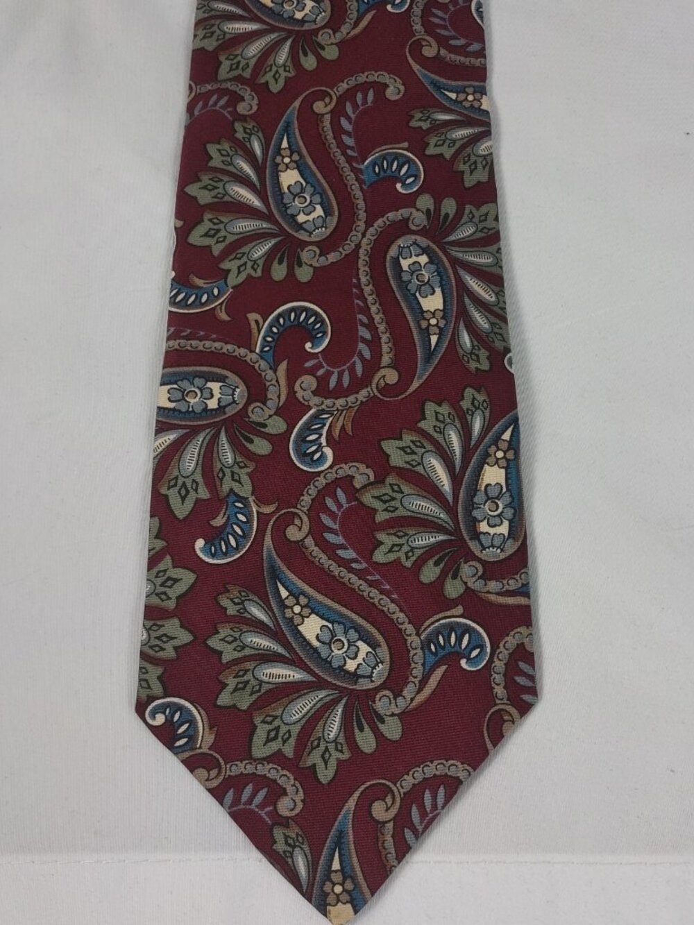 Boston Traders Mens 100% Silk Burgundy Paisley Design 57"L x 4"W NWOT